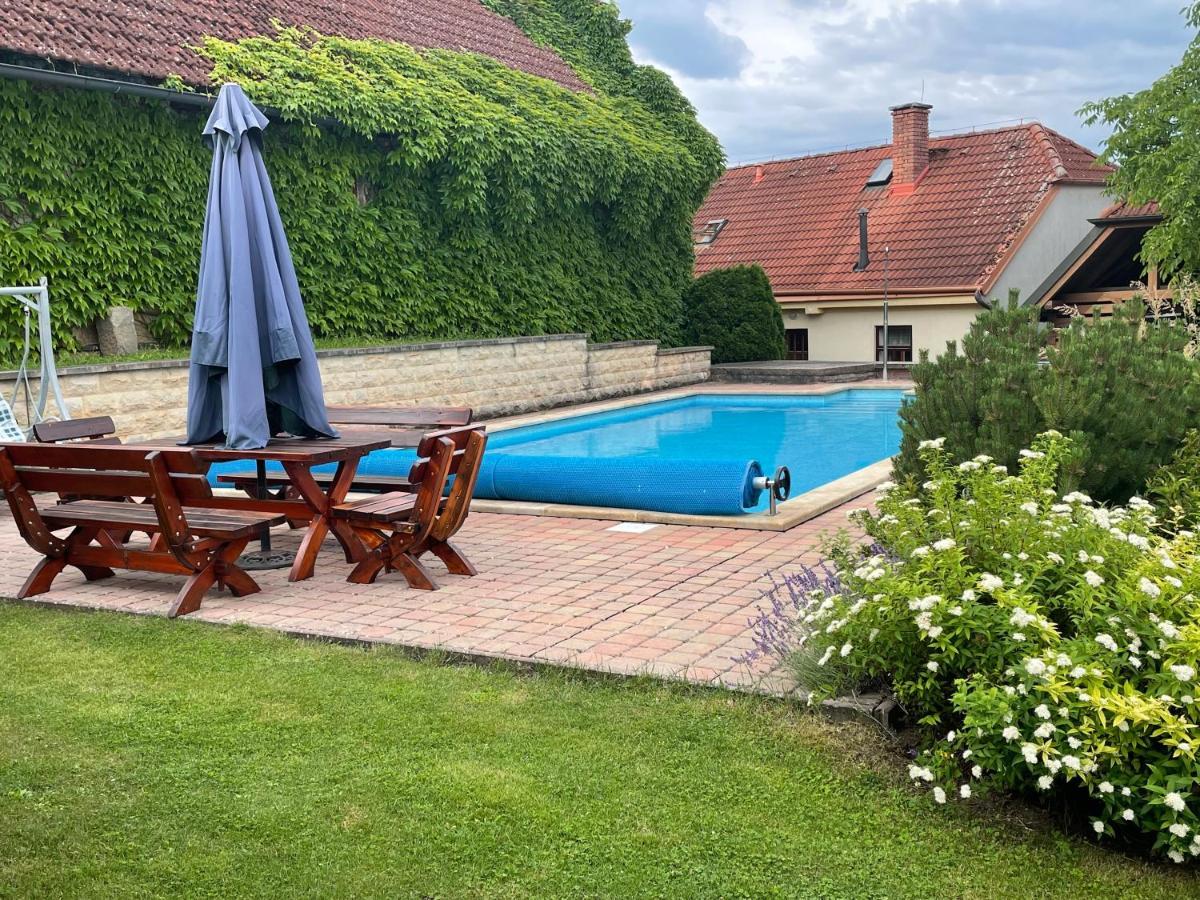 Penzion Kovarna Bukvice Exteriör bild